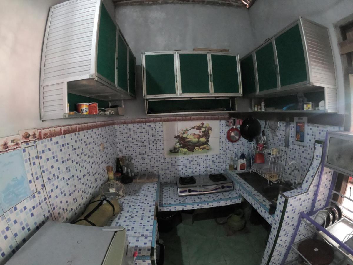 Owl Hostel Îles Karimunjawa Extérieur photo