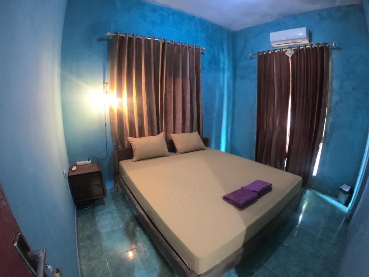 Owl Hostel Îles Karimunjawa Extérieur photo