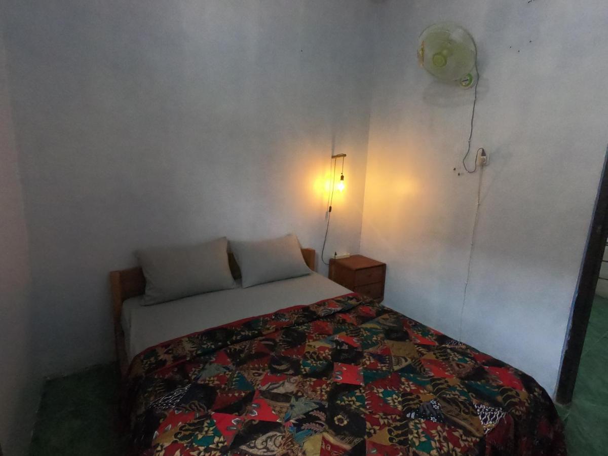 Owl Hostel Îles Karimunjawa Extérieur photo