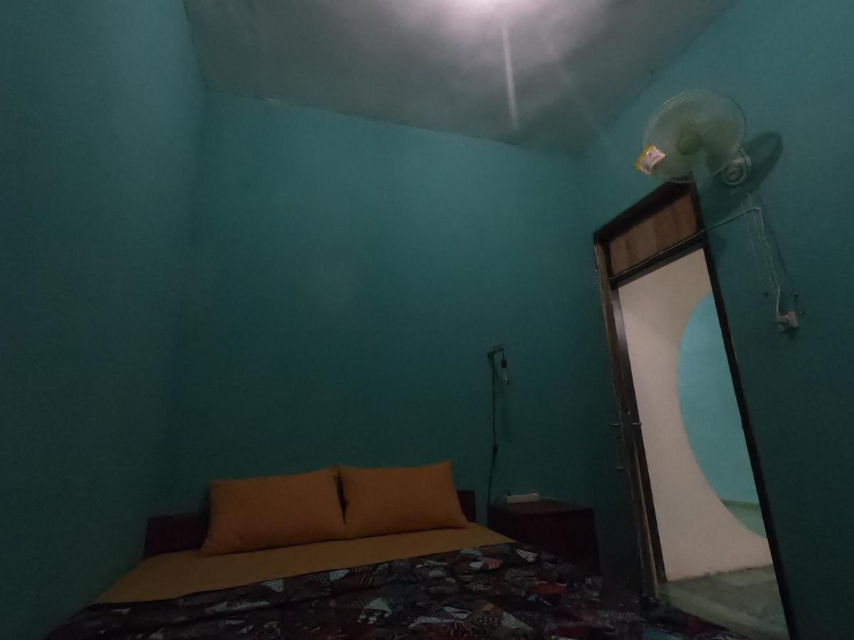 Owl Hostel Îles Karimunjawa Extérieur photo