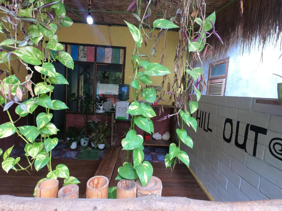 Owl Hostel Îles Karimunjawa Extérieur photo