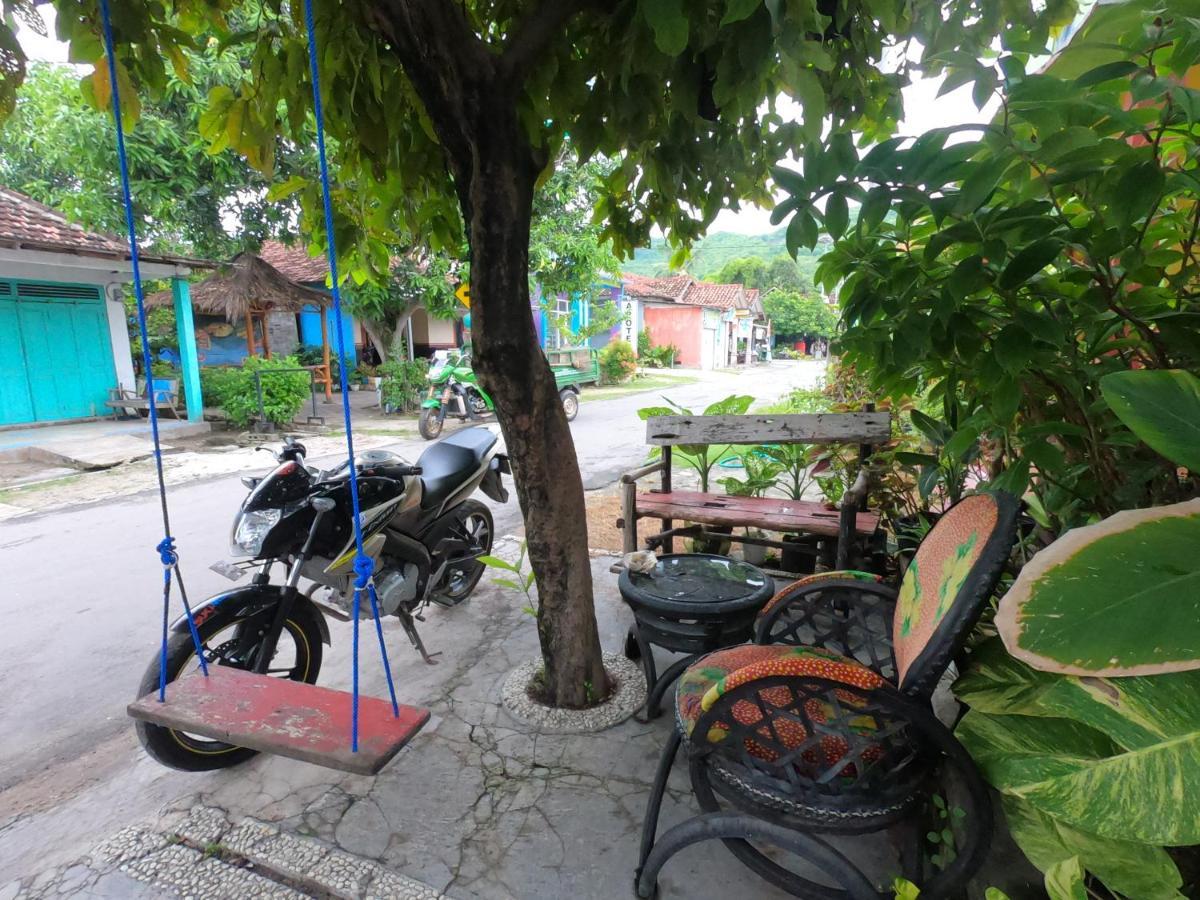 Owl Hostel Îles Karimunjawa Extérieur photo