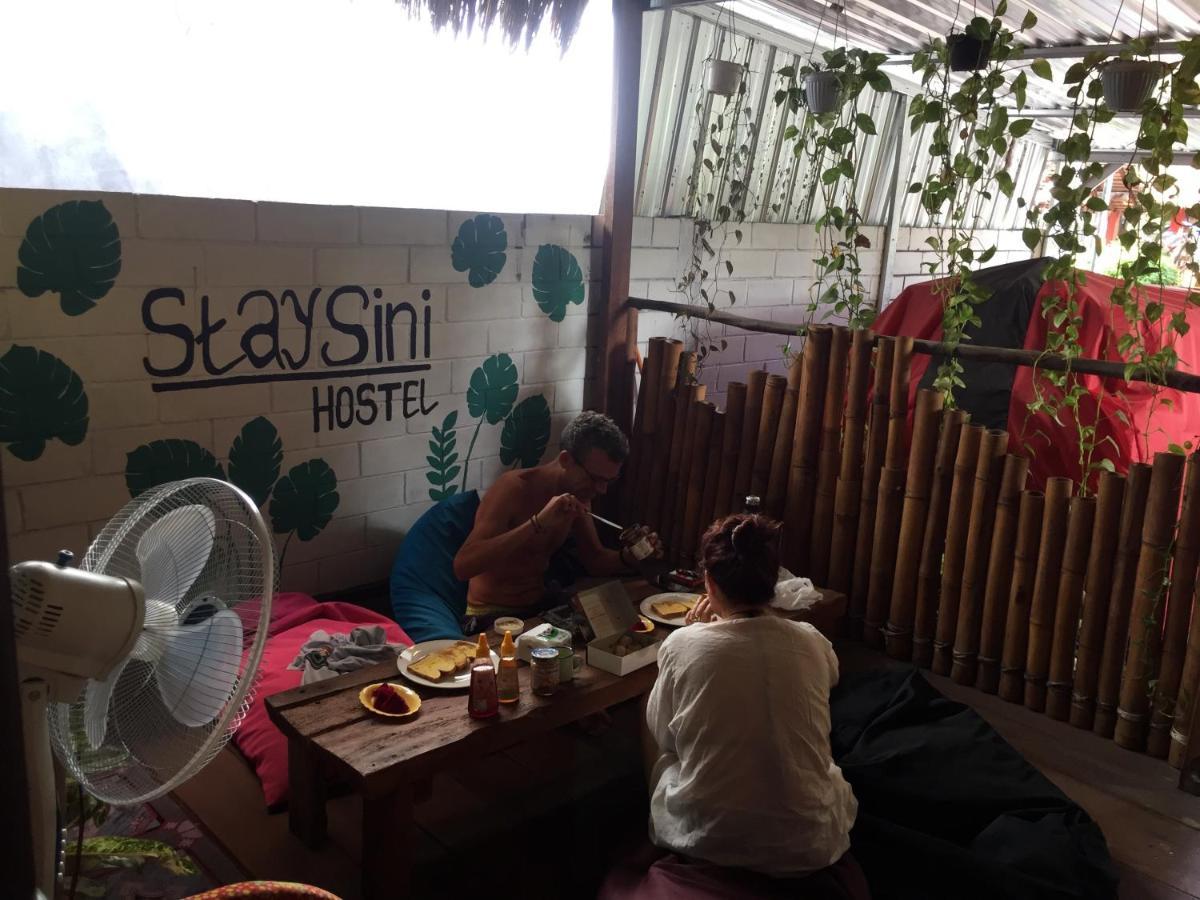 Owl Hostel Îles Karimunjawa Extérieur photo